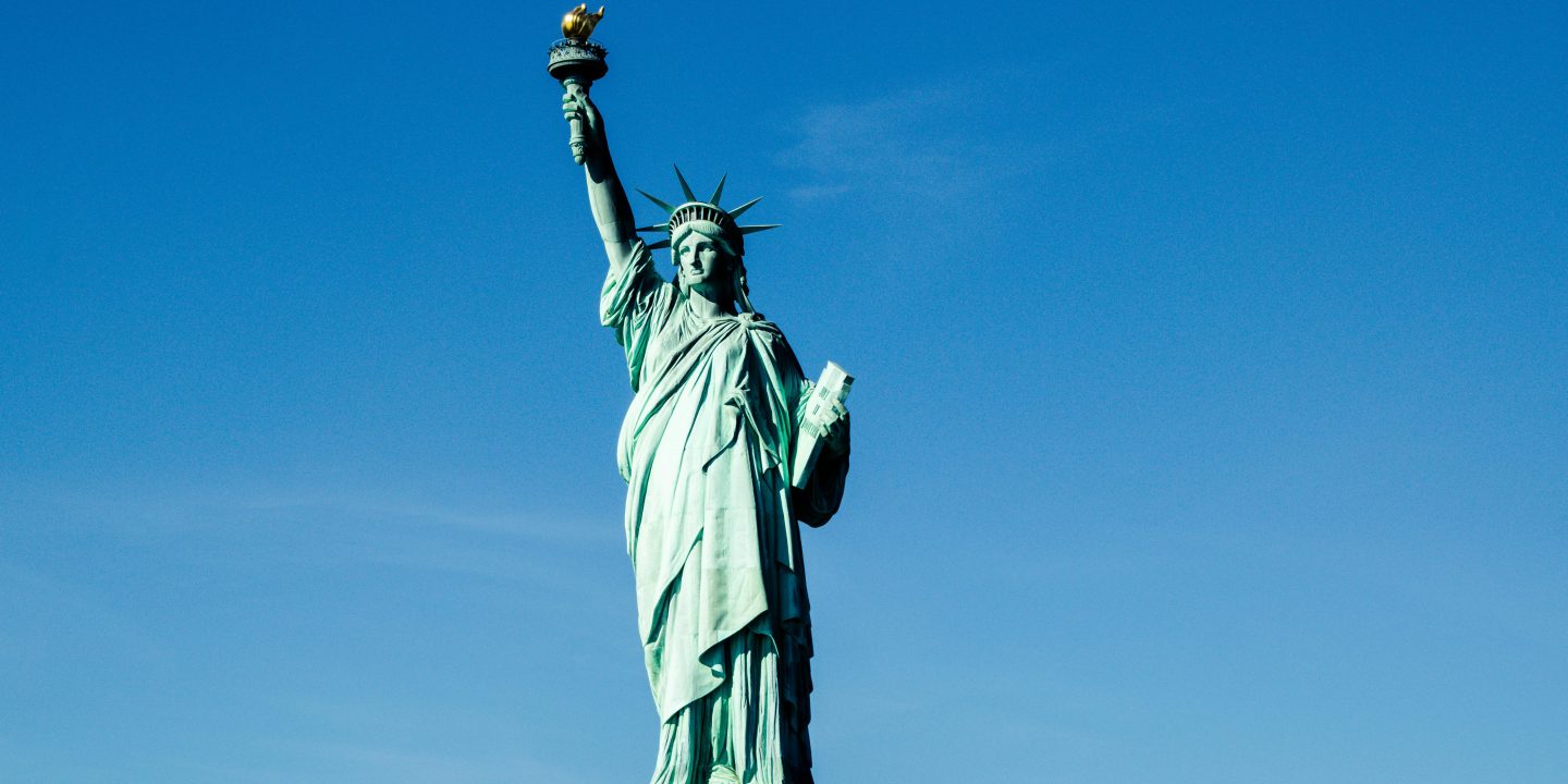 “Scenic collage of the top 10 states to visit in the USA, showcasing diverse landscapes, cities, and cultural attractions.”